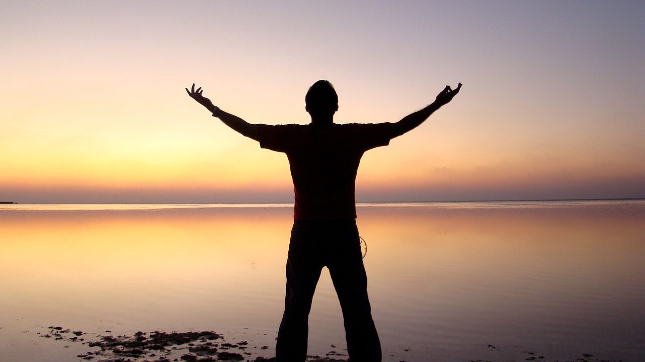 man, silhouette, beach-1835195.jpg